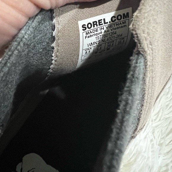 Sorel Emelie II Chelsea Boots - NWT - size 8.5 - Picture 3 of 7